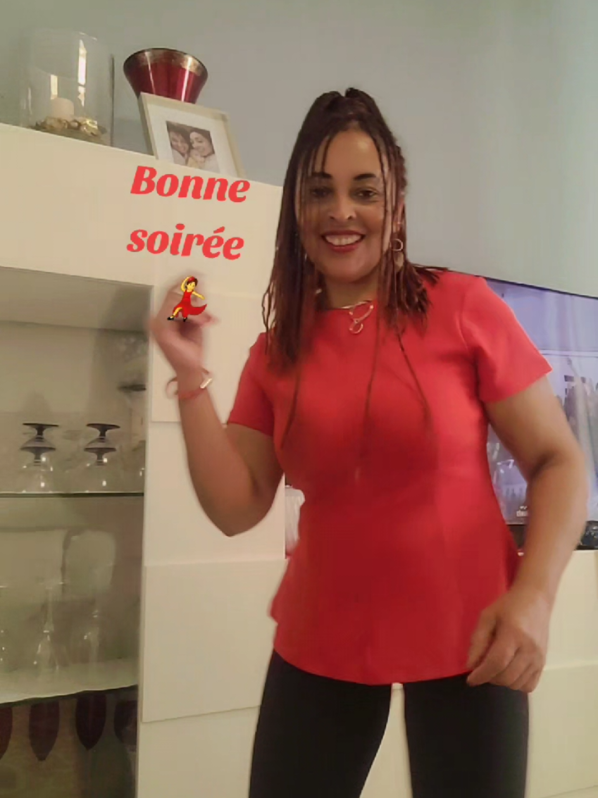 @Monia&Dance