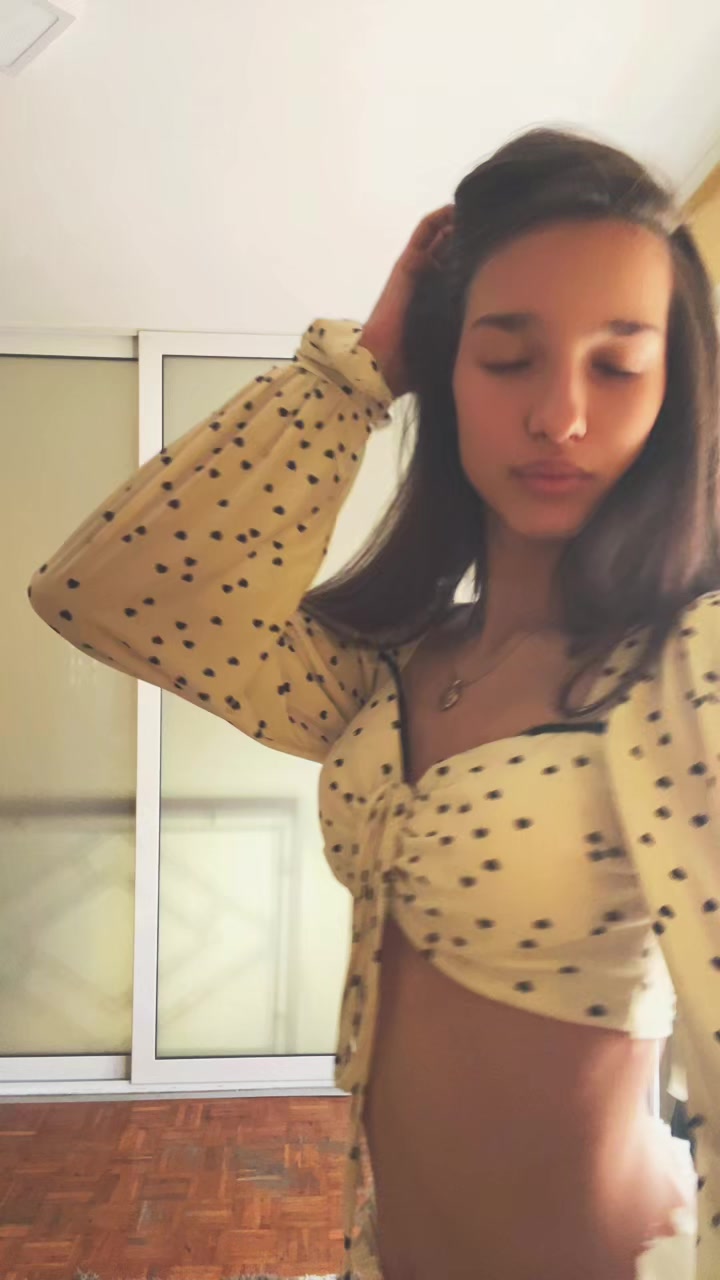 @anjaa