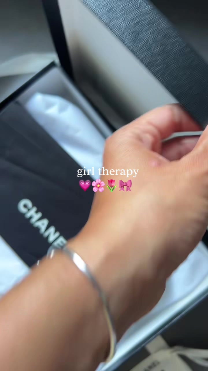 @Luxury Fashion Lover