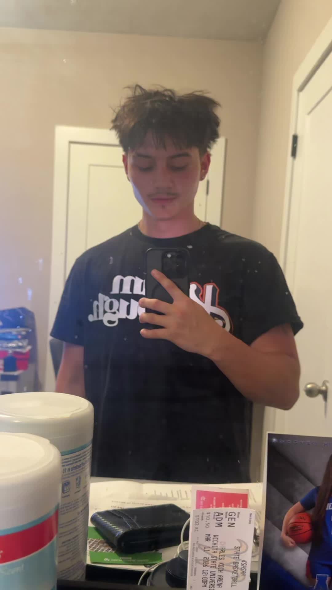 @️