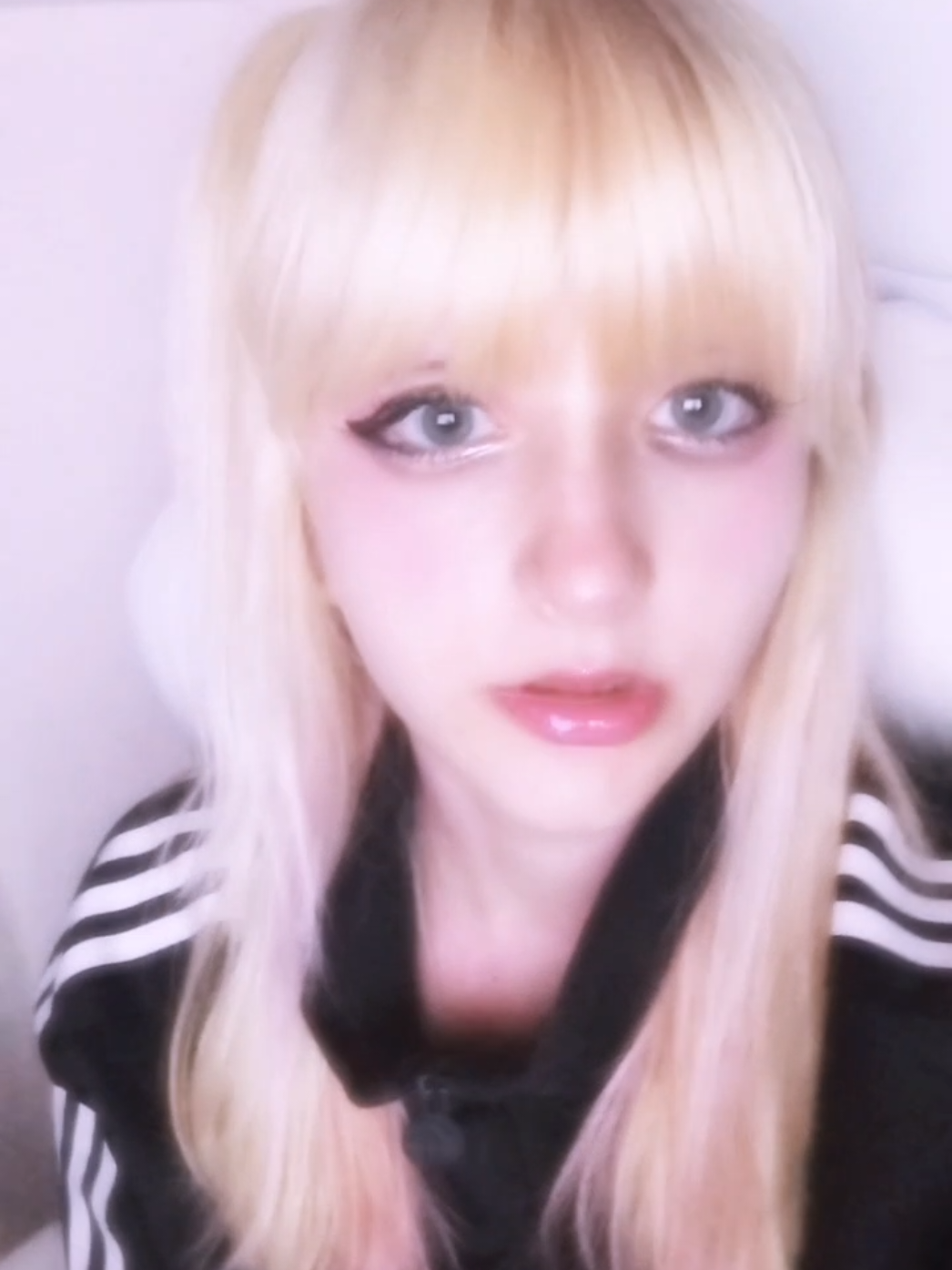 @internet Angel˚₊‧꒰ა ♱ ໒꒱ ‧₊˚