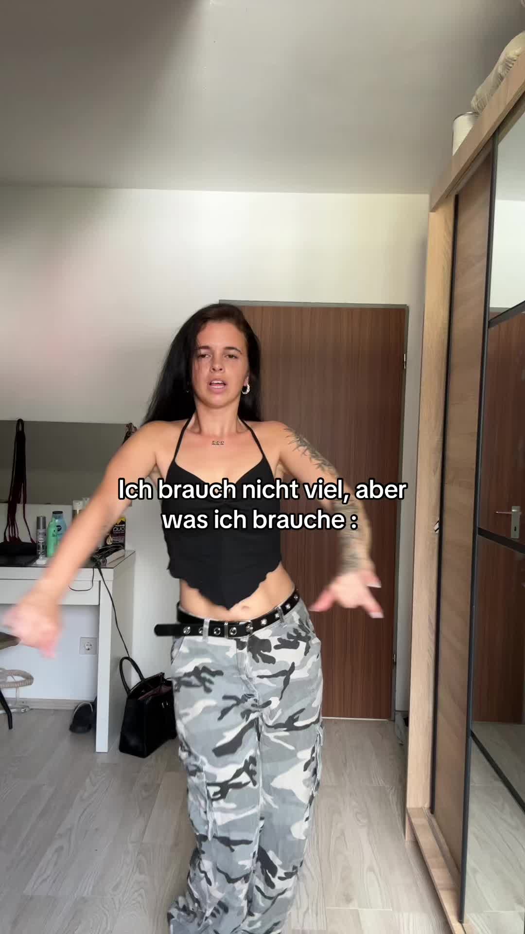 @Janine🦋