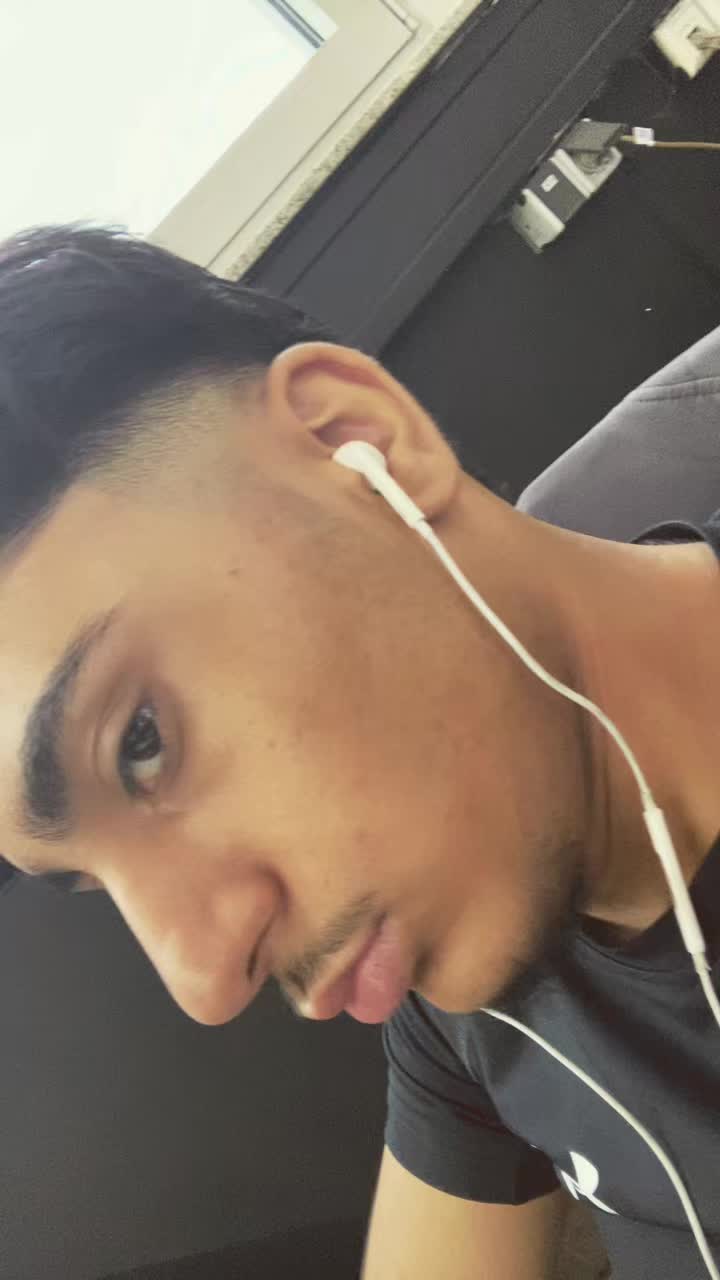 @️