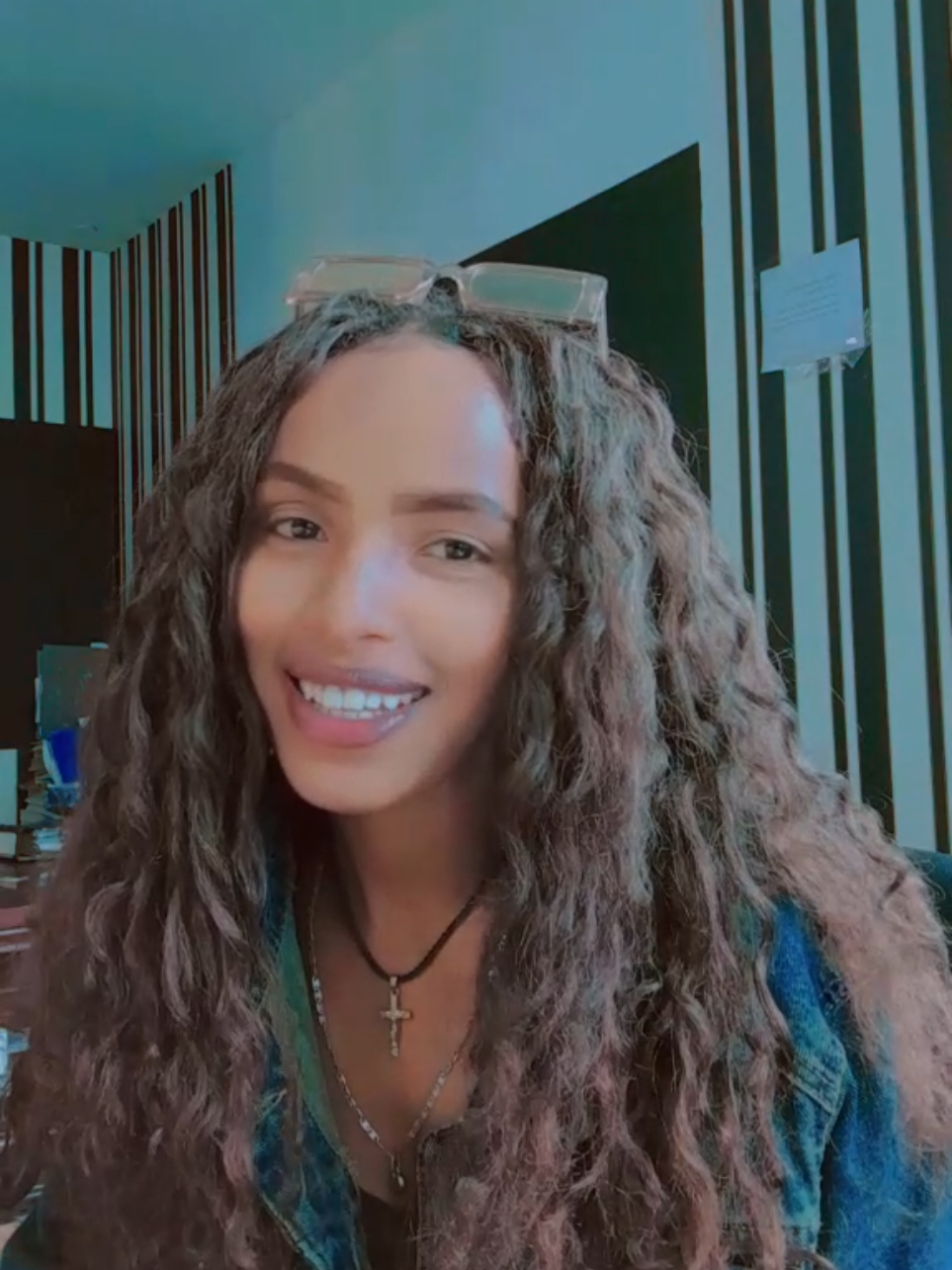 @🦋