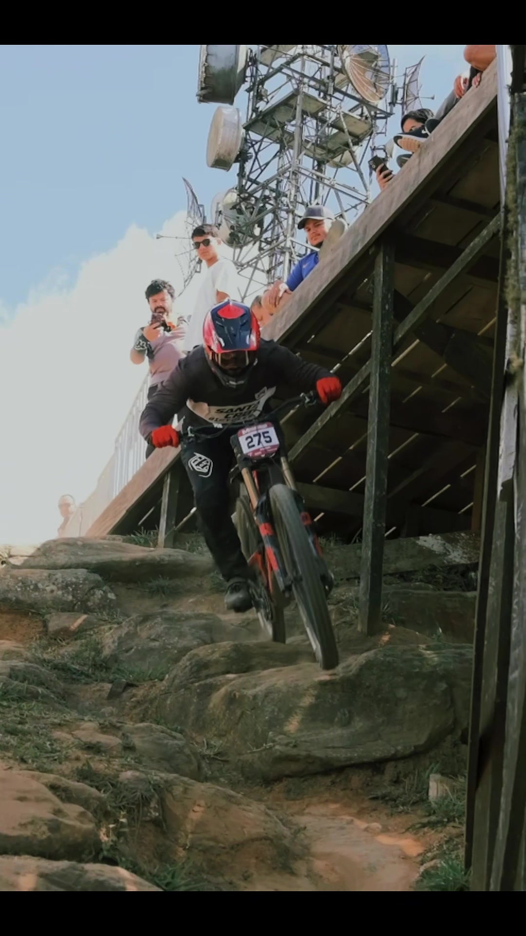@Kevin Angelo / Downhill-Enduro