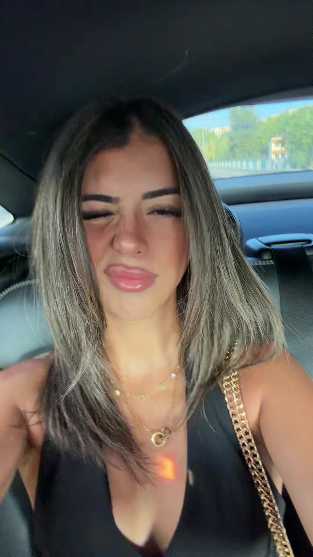 @&Ouml;zge