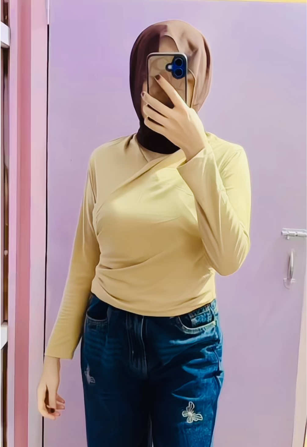 @🦋