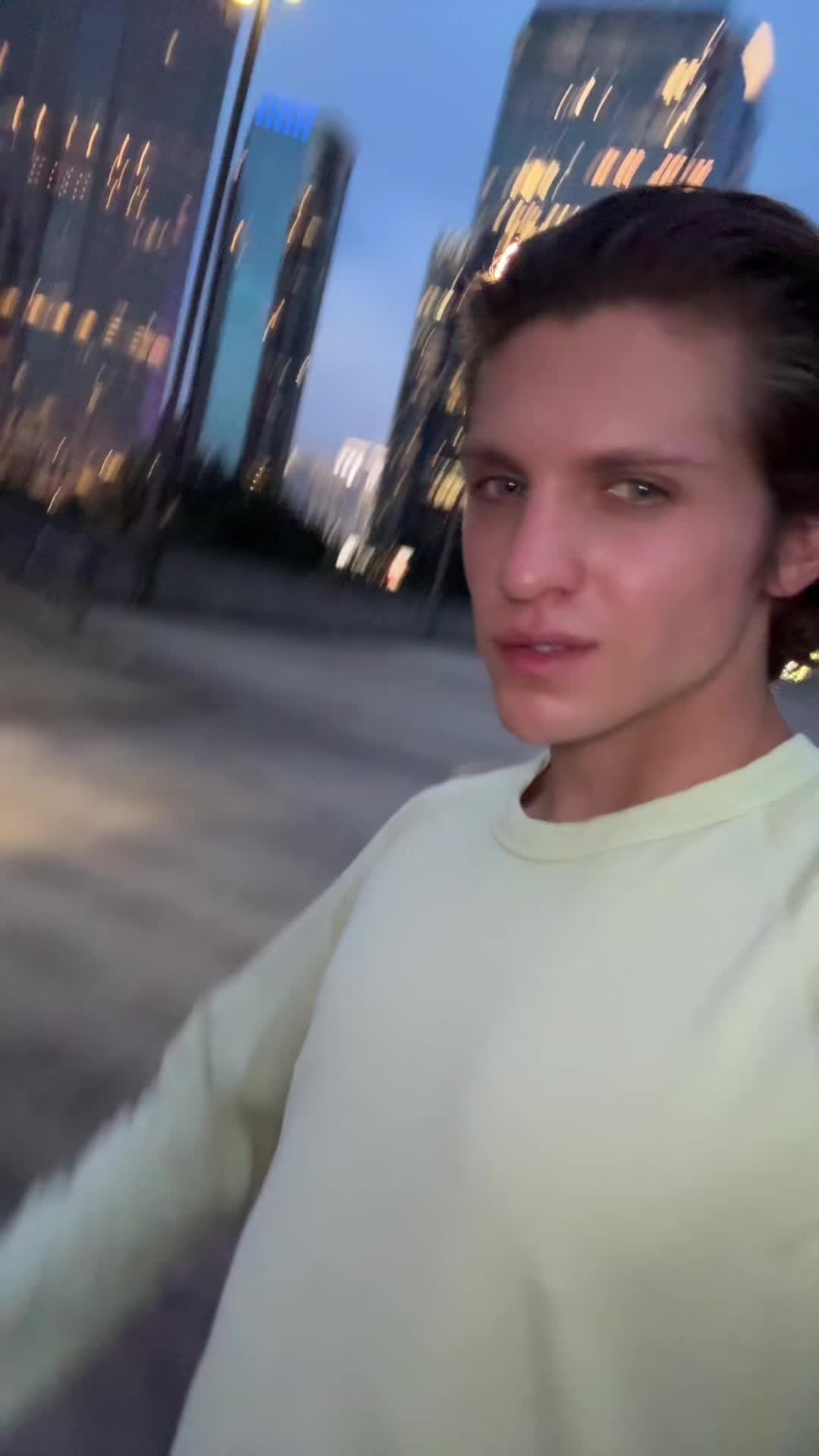 @D🌠