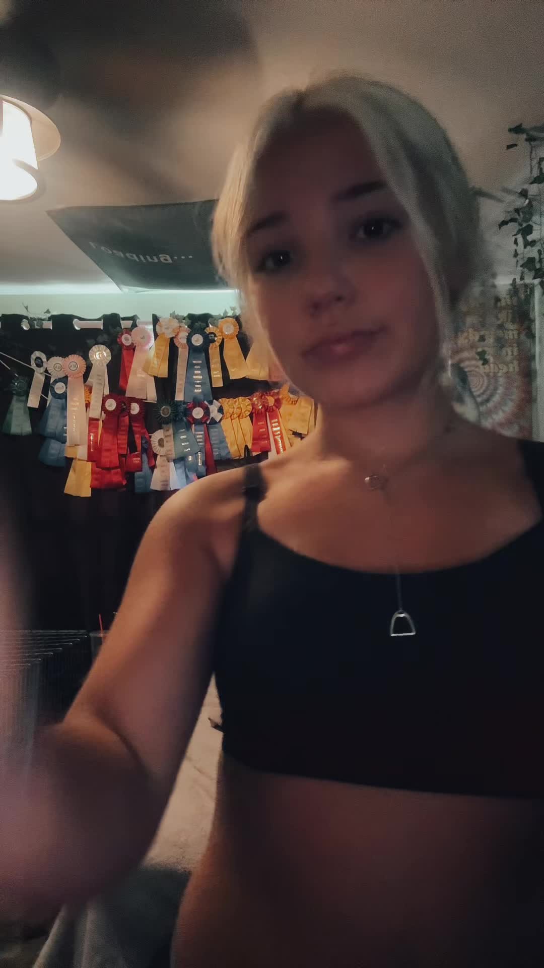 @lys