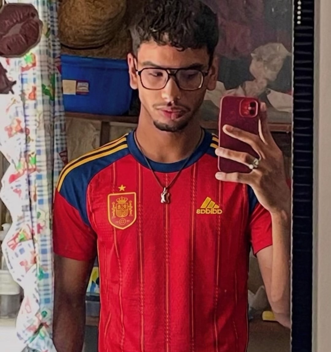 @Alejito