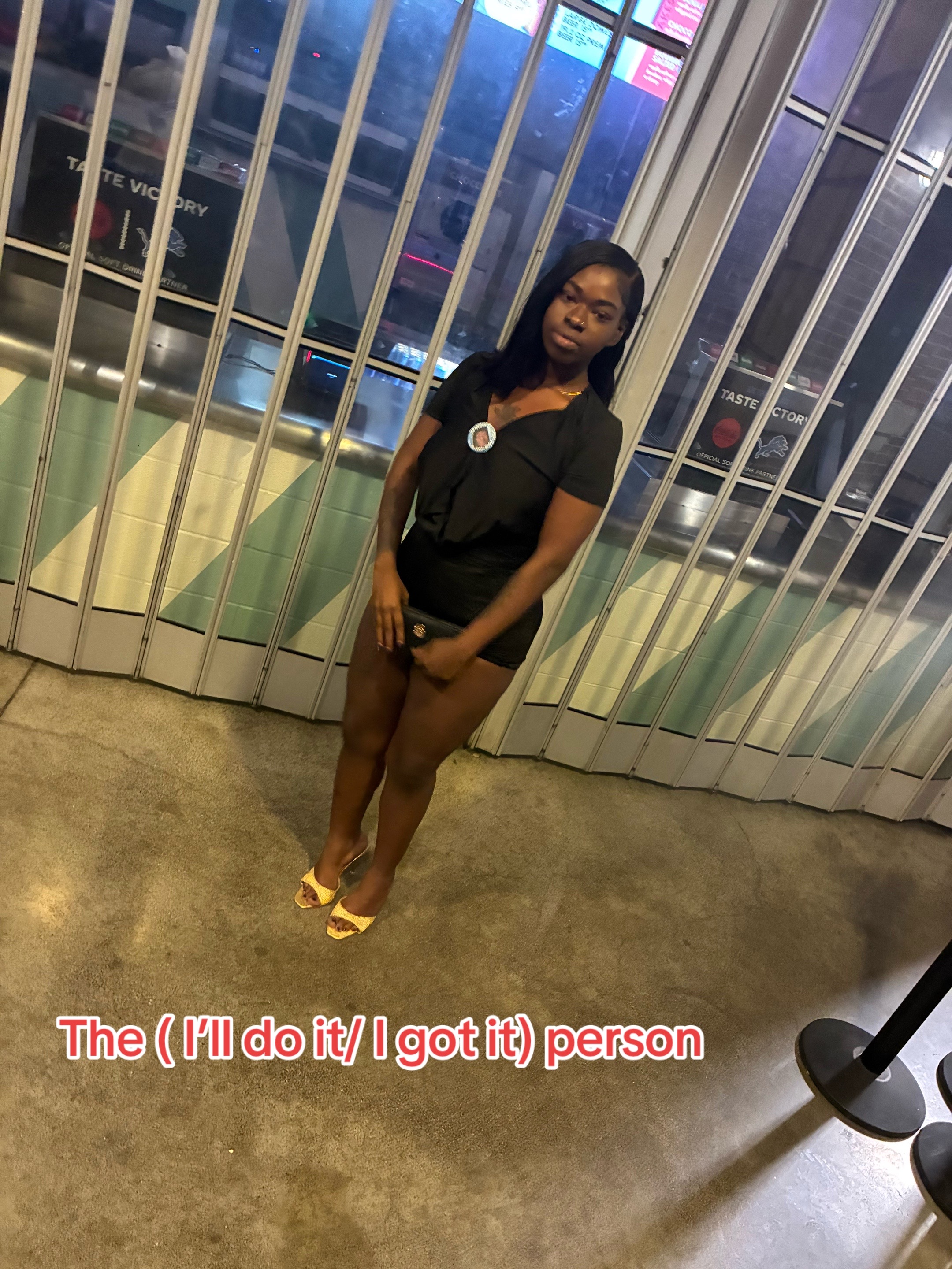 @Hey chat i’m 20. Detroit📍