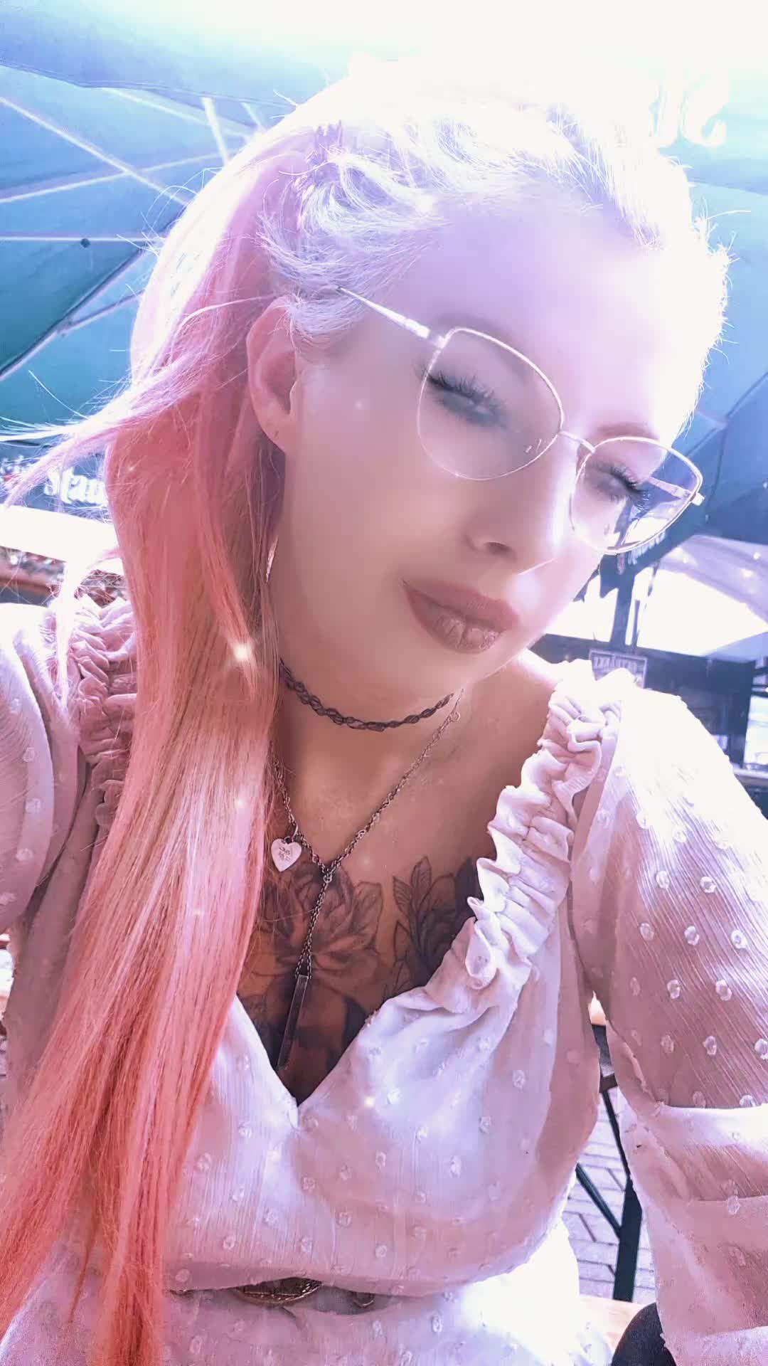 @Icequeen_official