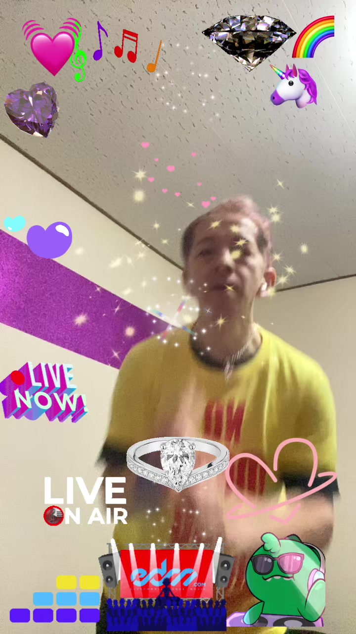 @💎Kouzou 🌈🟣