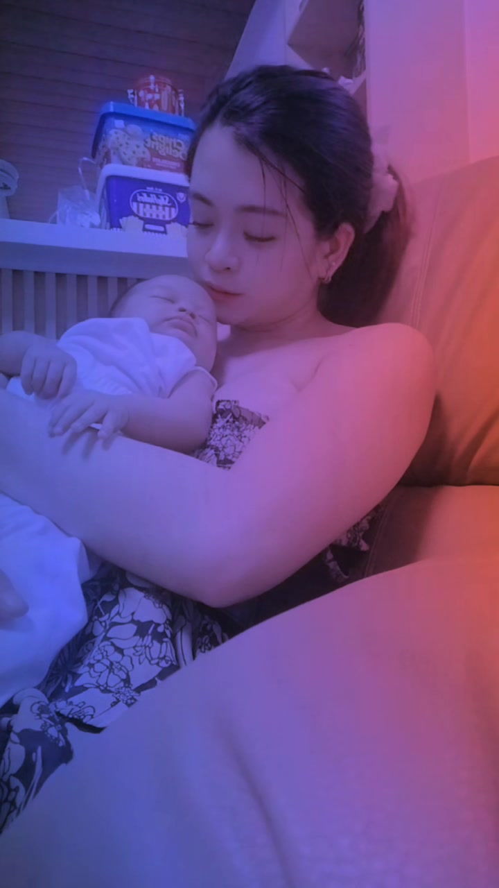 @--🇦 🇳 🇳 🇪 --
