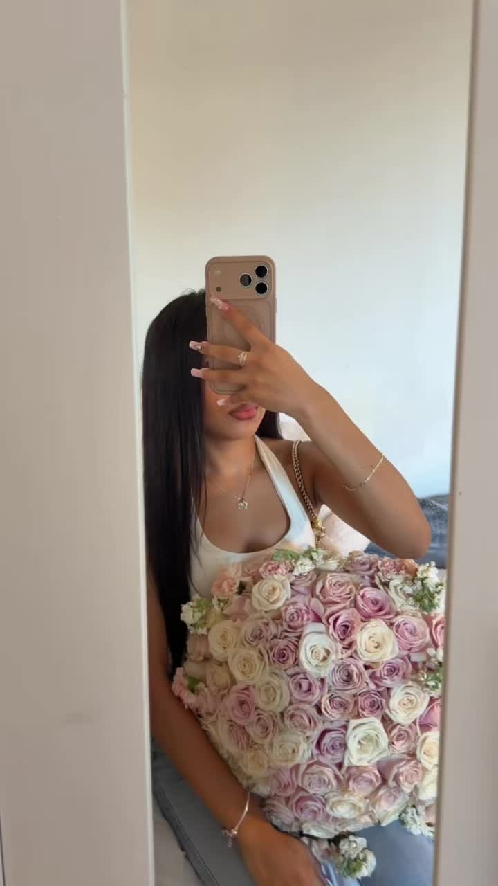 @𝐚𝐧𝐚𝐡𝐢𝐢