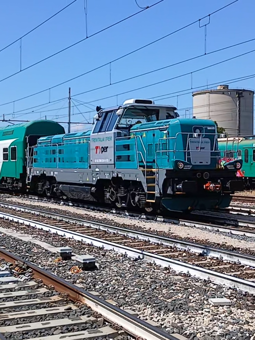 @Italian_trains