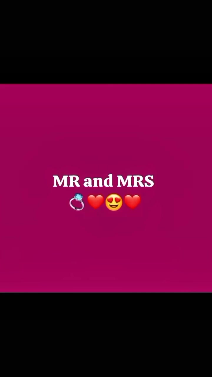 @Essy🩷💙