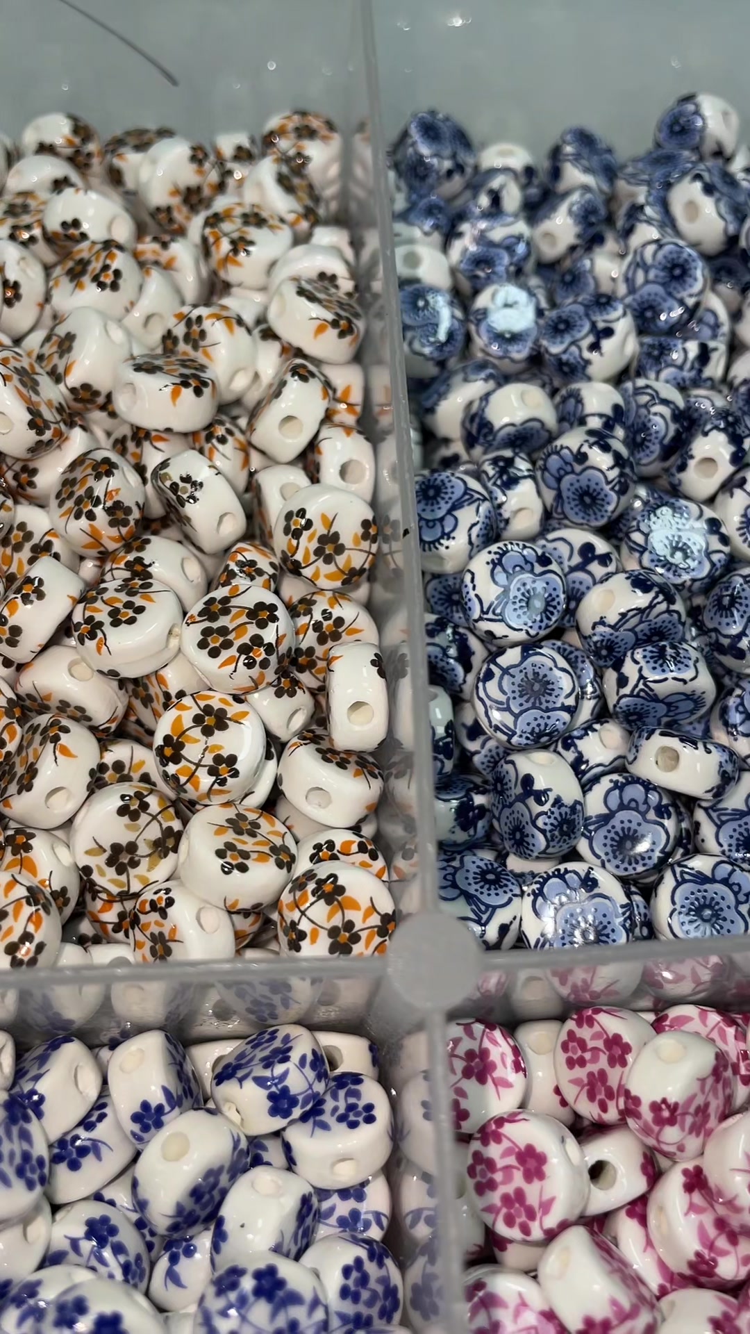 @DIY beads bracelets.