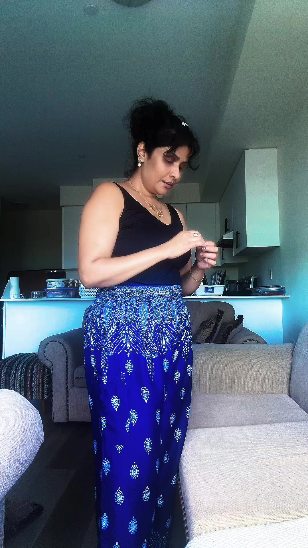 @Mrs.RaJu BhAi 🍁