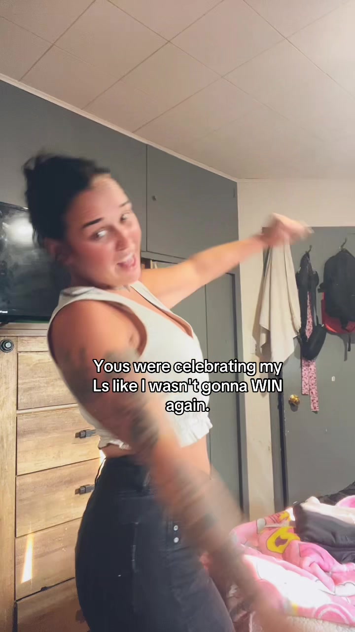 @ThatGirlJustNotYours😈