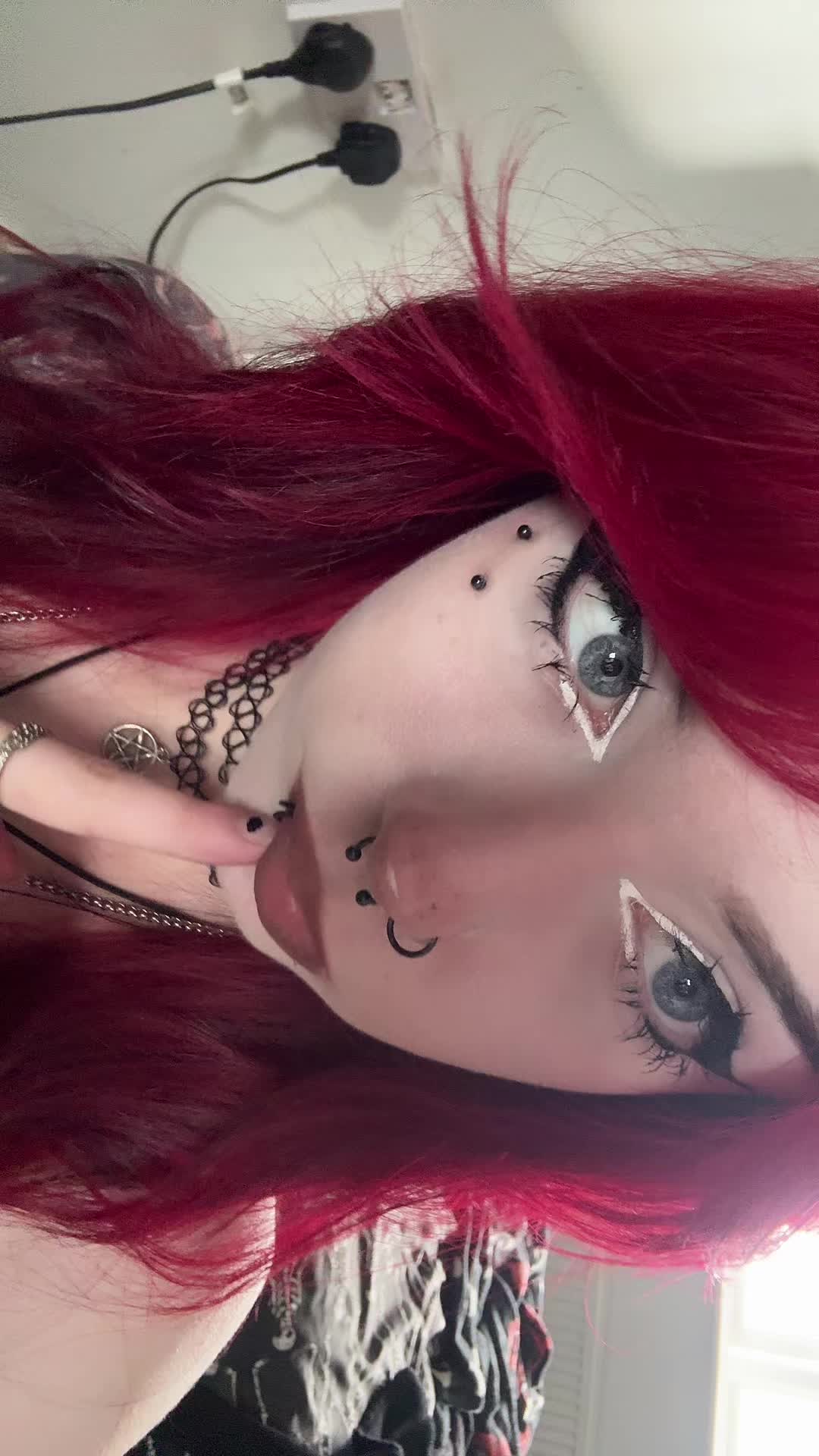 @♰ 𝖑𝖆𝖞𝖑𝖆 ♰