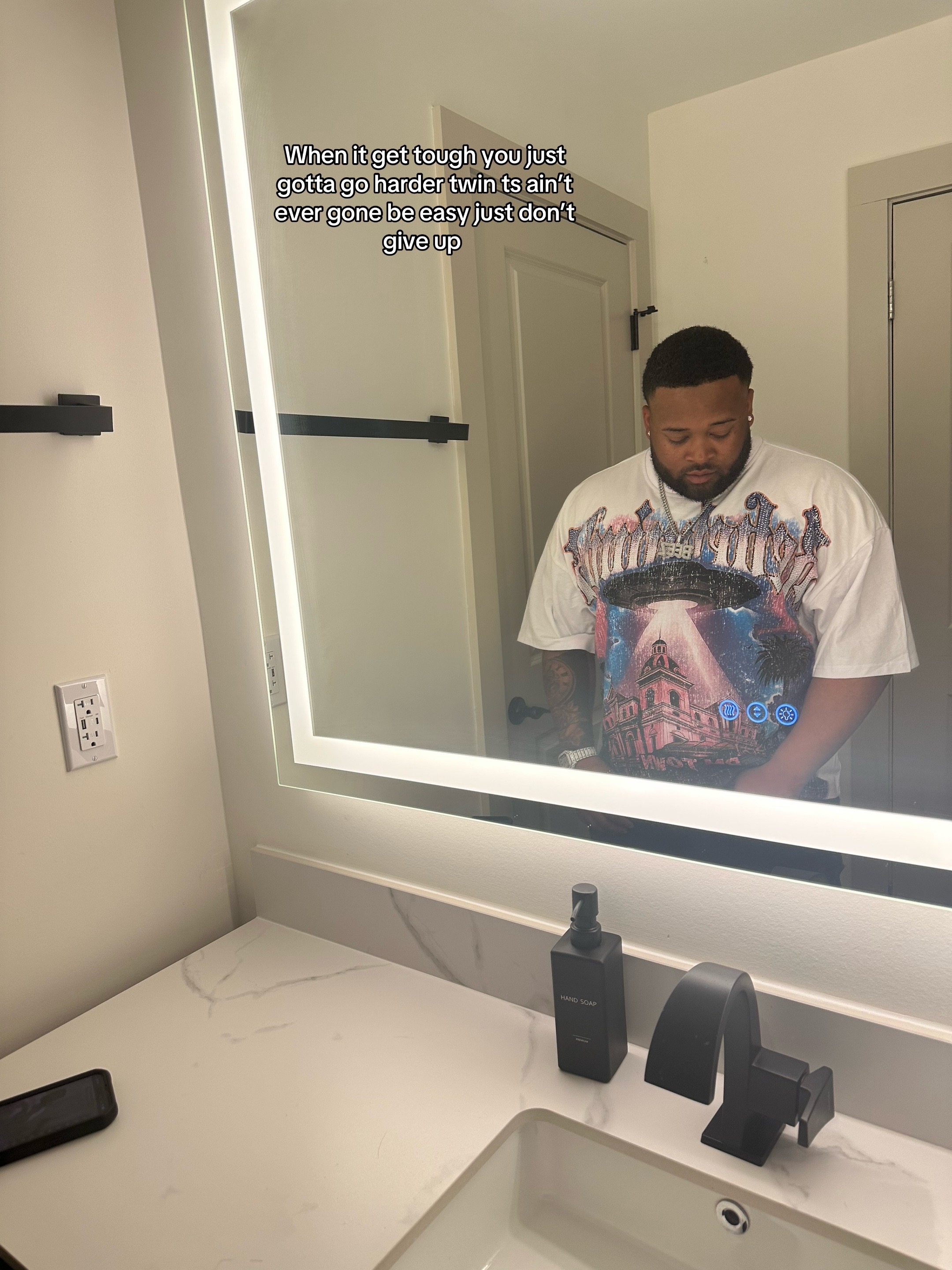 @beezyhendrixx