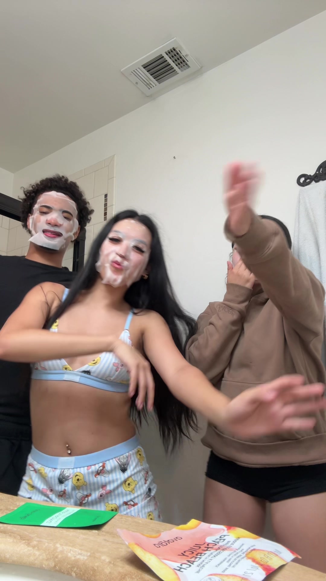 @jazzlyn ᥫ᭡.