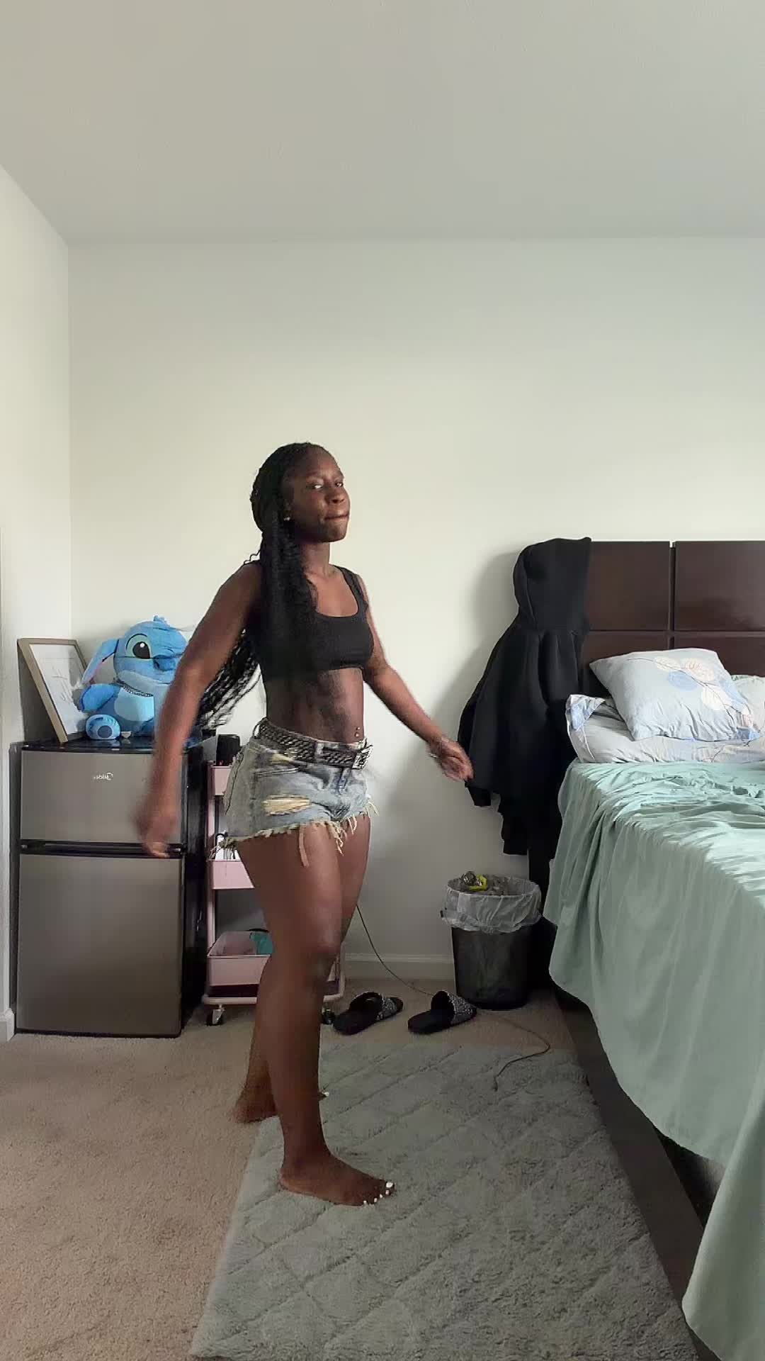 @theyadoreruthie