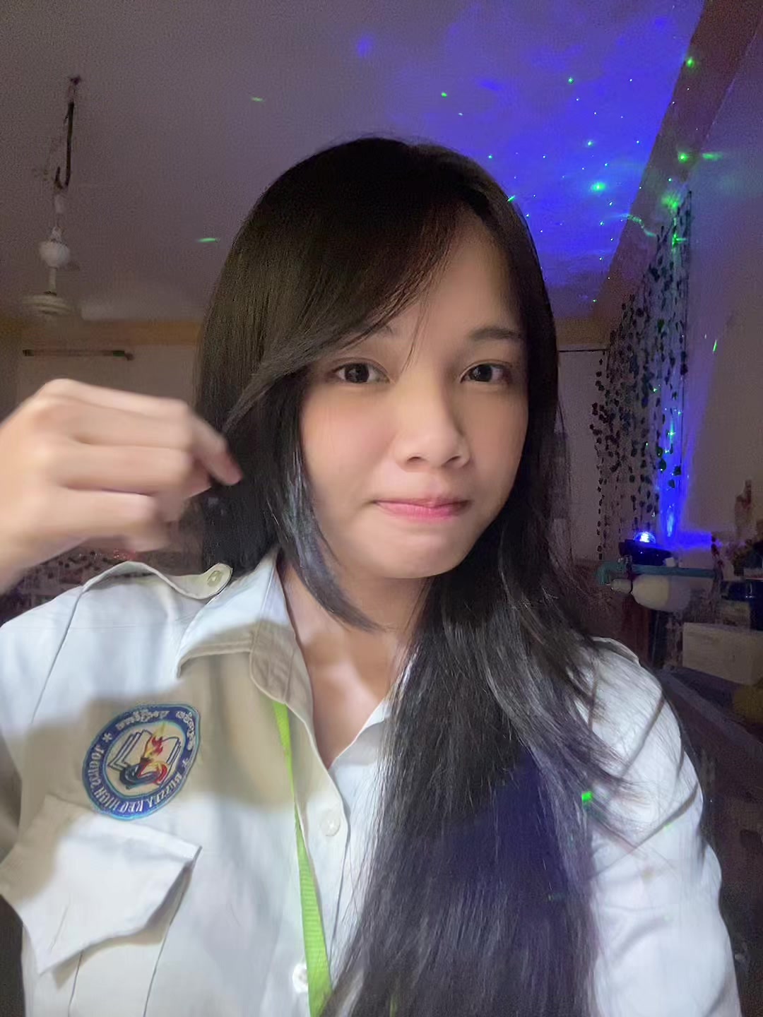 @HONGENG (ហុងអេង)