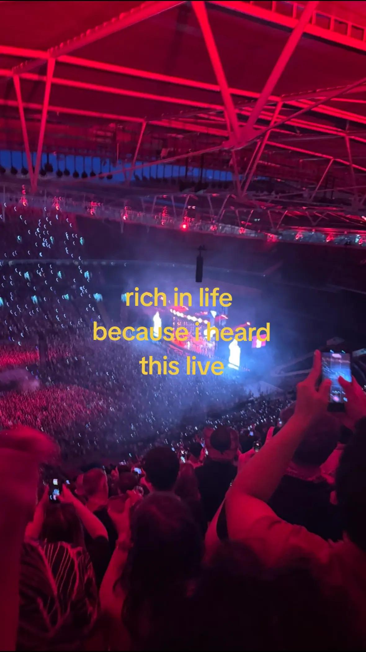 @𝓛𝒾𝓁𝓁𝒾𝑒 𝒷 💕