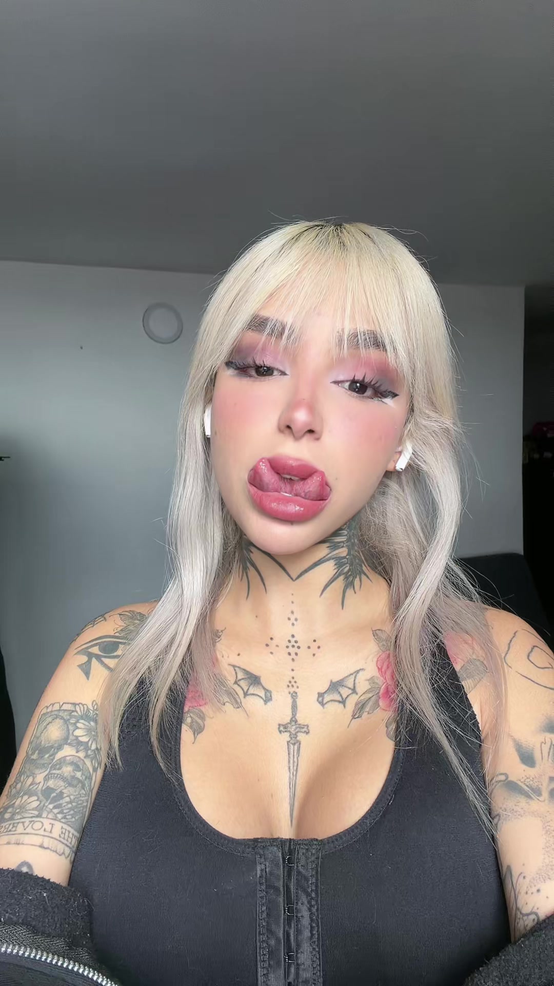 @Tu Barbie vampira 🦇