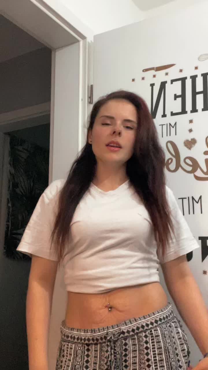 @Redbull_Girl_18