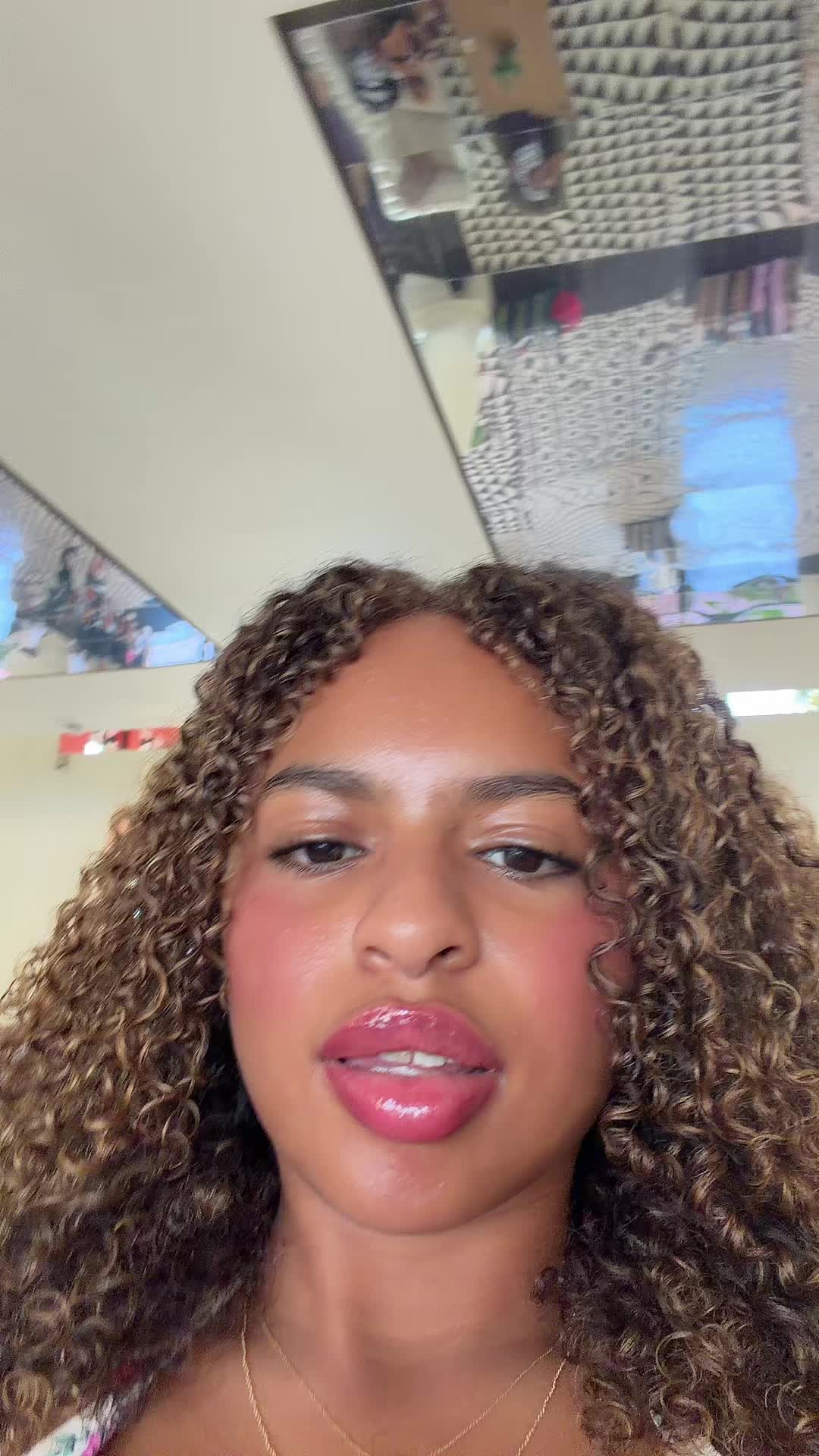 @Nai 💋