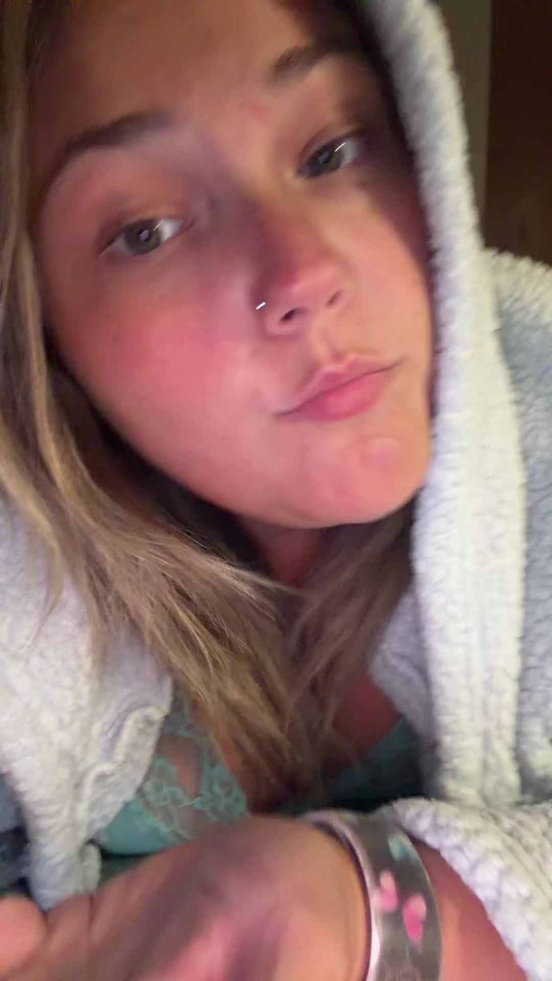 @MaryBerryCherry!🧂🫶🦋🌷🦍🦄🥊