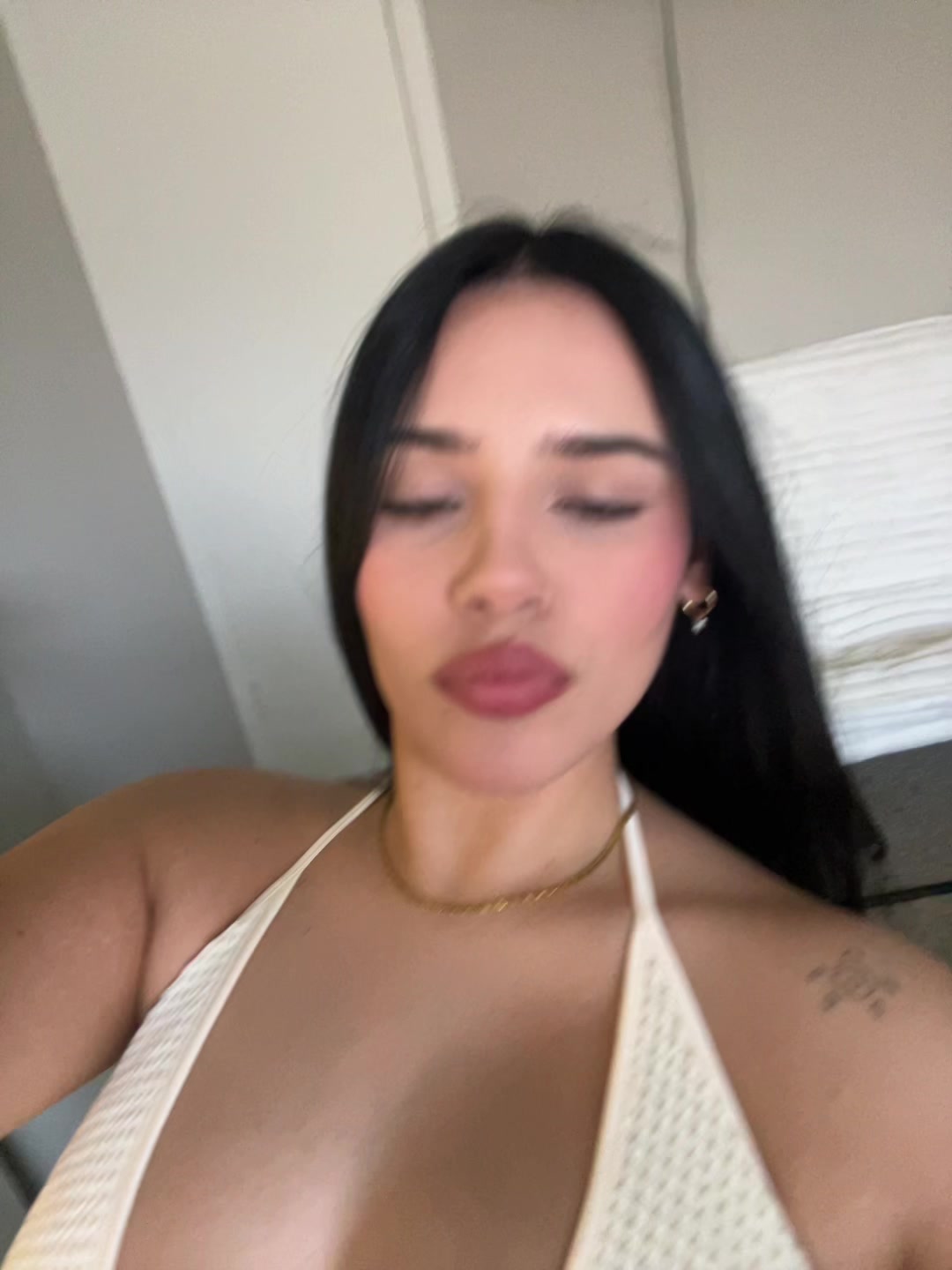 @𝒦 𝒾 𝒶 𝓇 𝒶 🌹