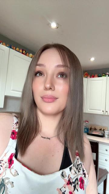 @wifey1995