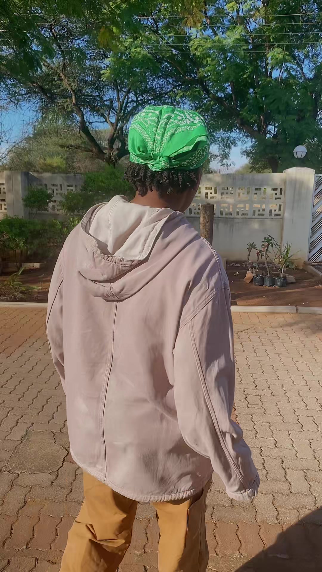 @Moemedi Wadikonyana