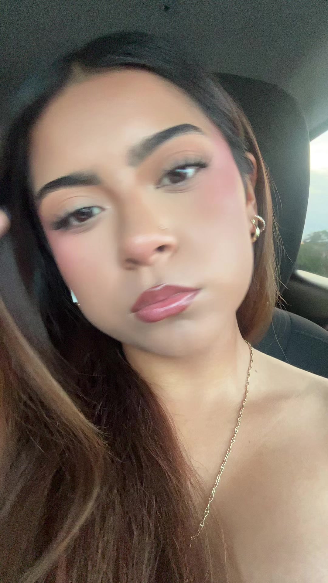 @𝑦𝑜𝑚𝑖