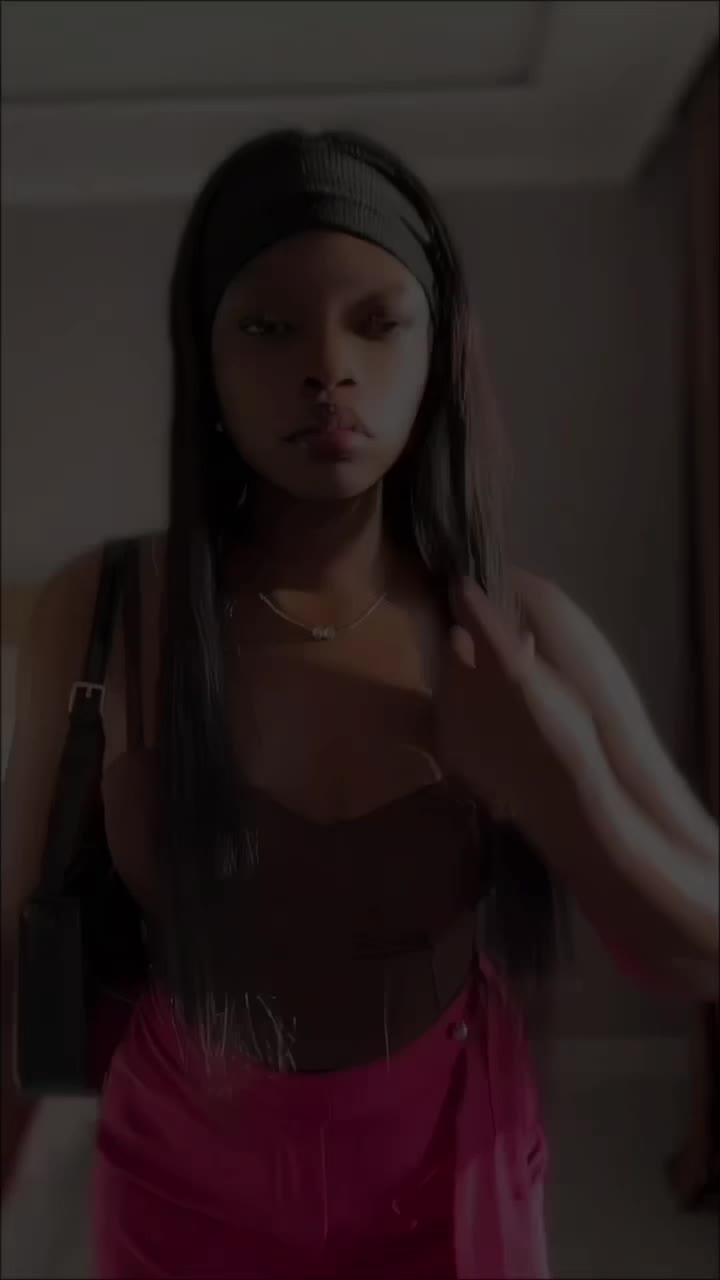 @fiona🇨🇲🇷🇺