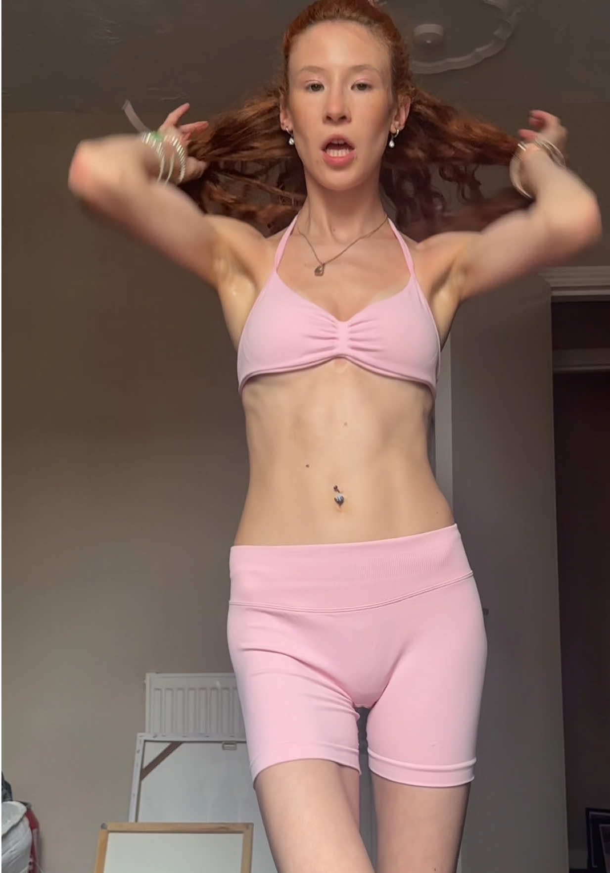 @Hot.mess_21