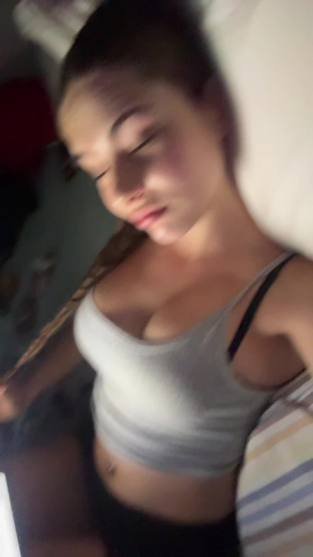 @No mires tanto y s&iacute;gueme 😮&zwj;💨