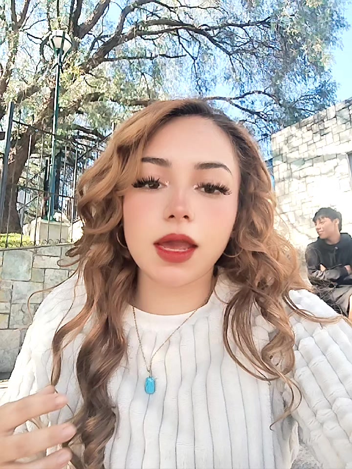 @iamlittle_