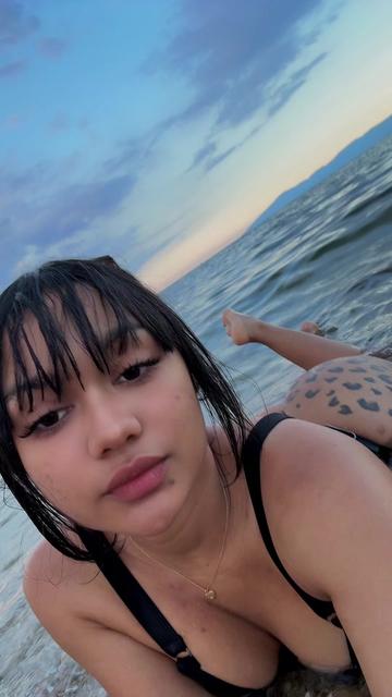 @Dayana24_4
