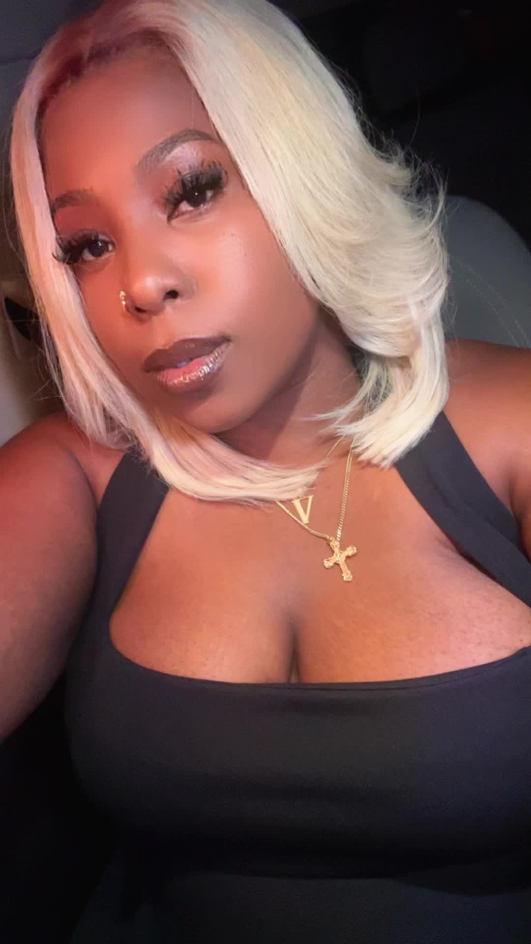 @Vee | Flight Bae ✈️✌🏾