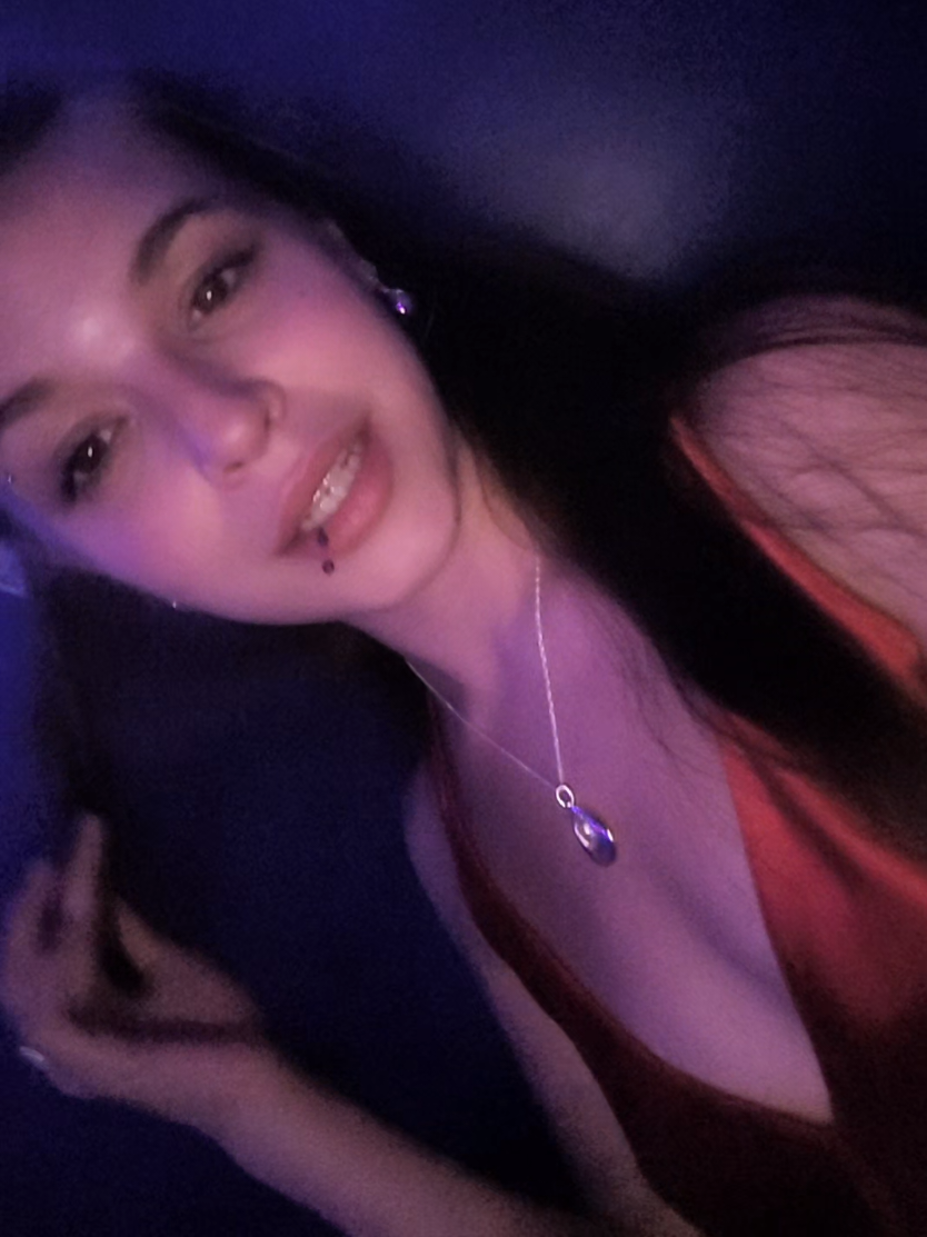 @Bunny🎀🖤🫧