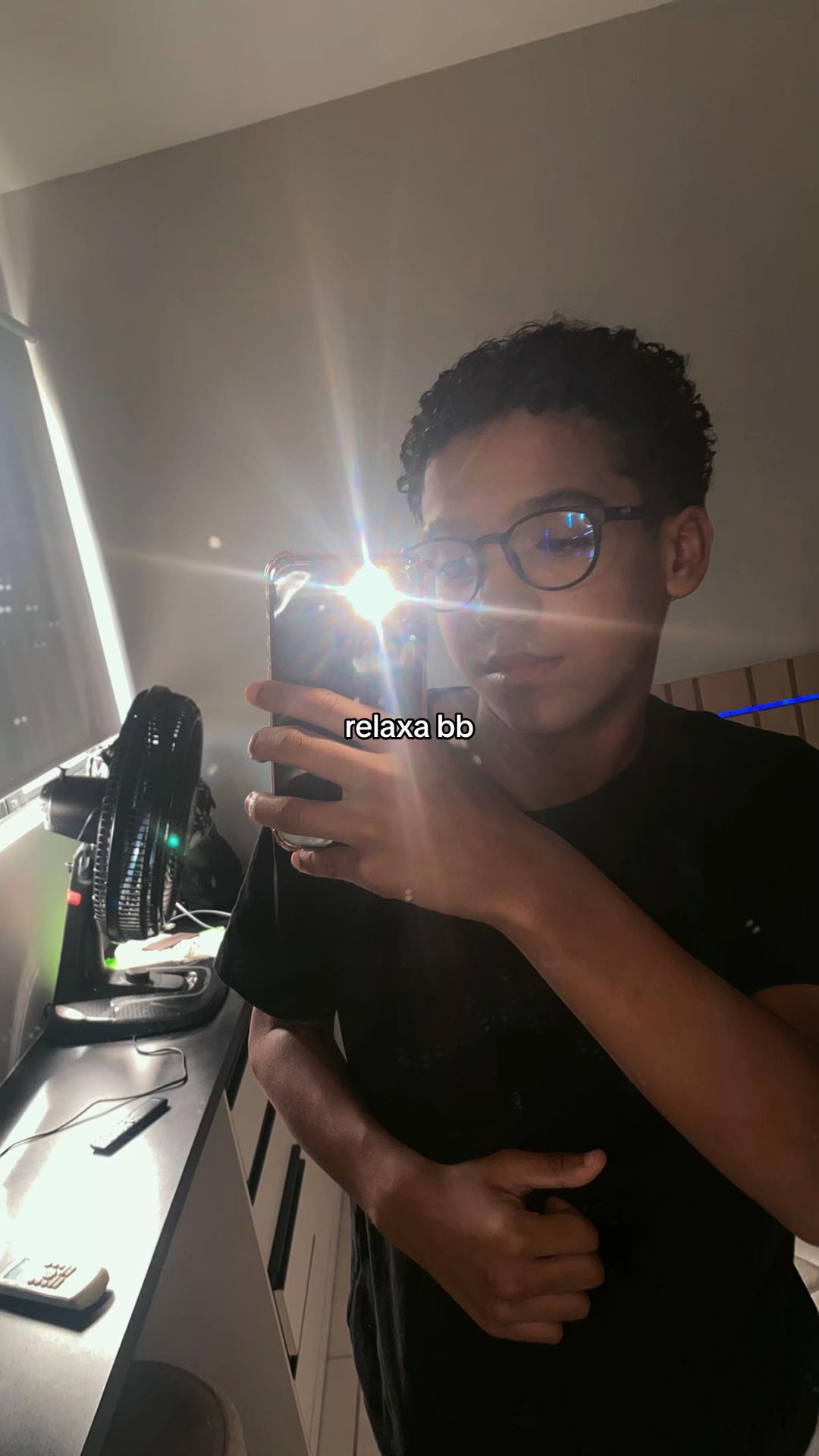 @𝔇𝕍🌪️