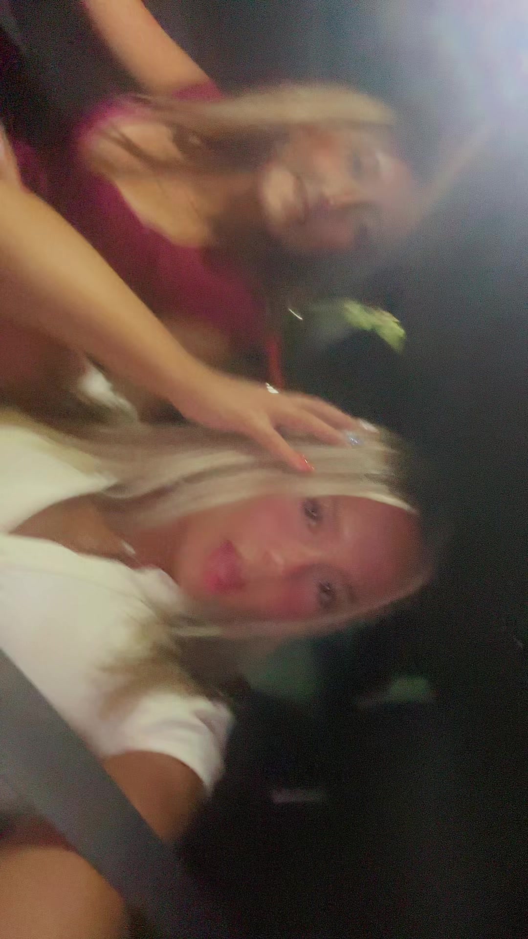 @Khloe