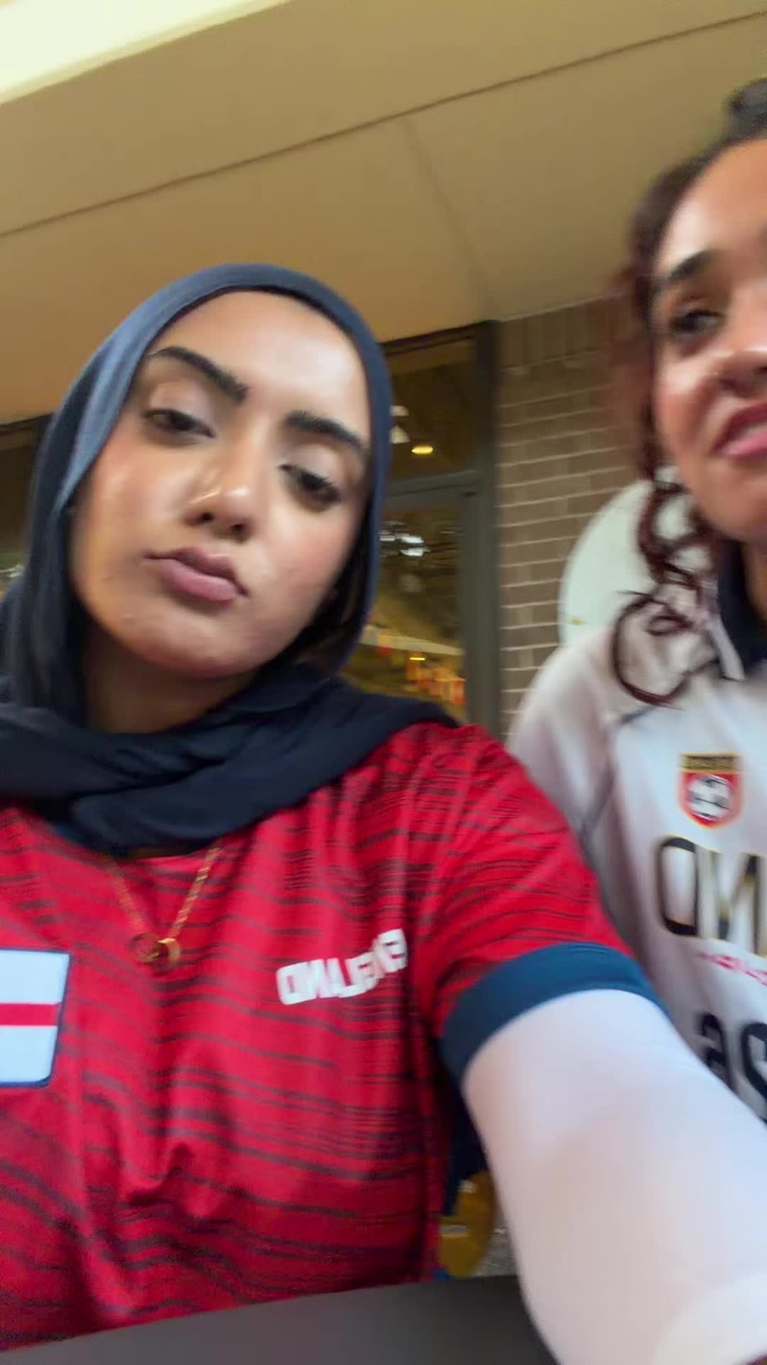 @Saraa762_