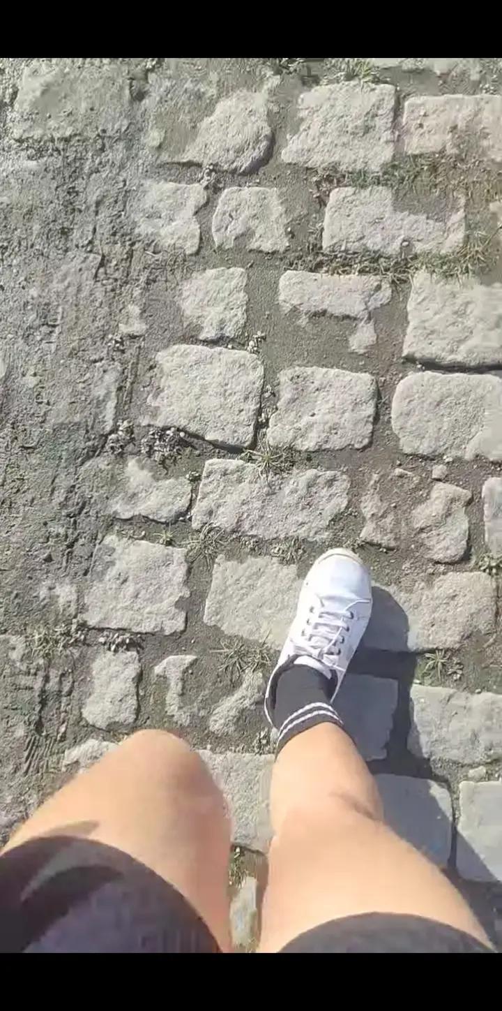 @Lili