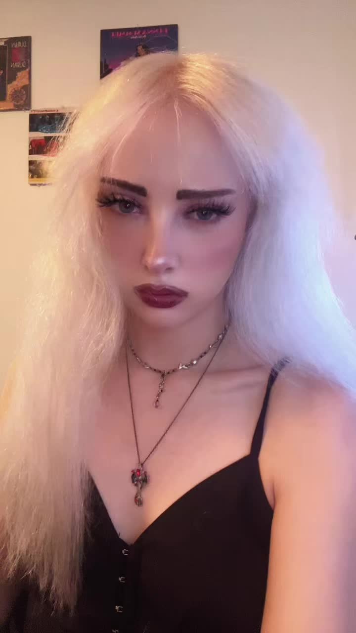 @🌙Madeleine🪻